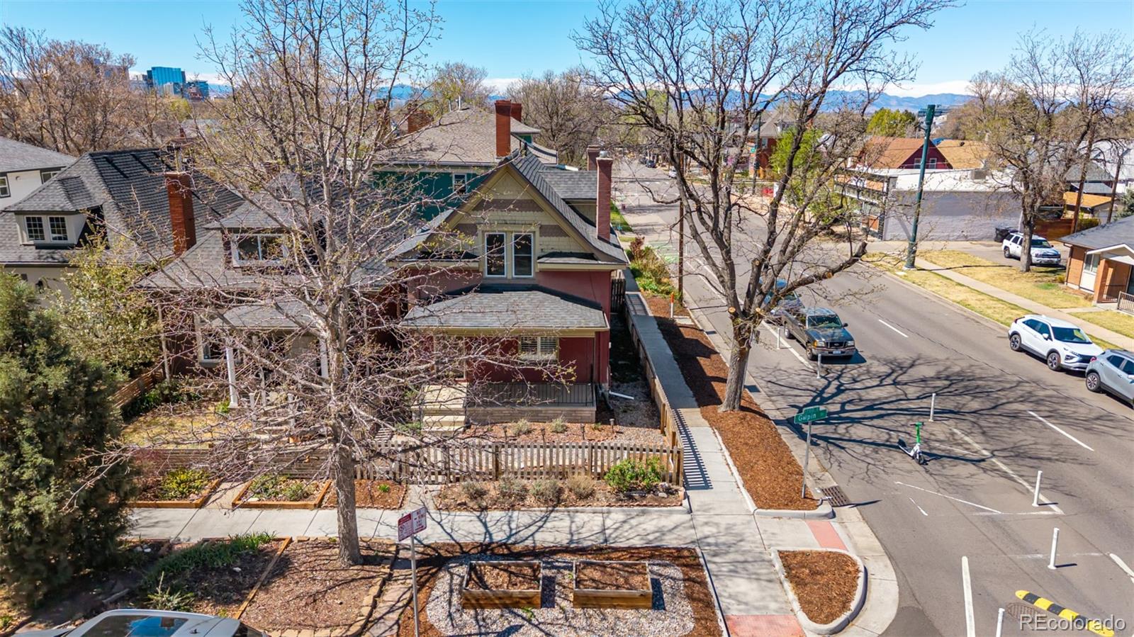 3065 N Gilpin Street