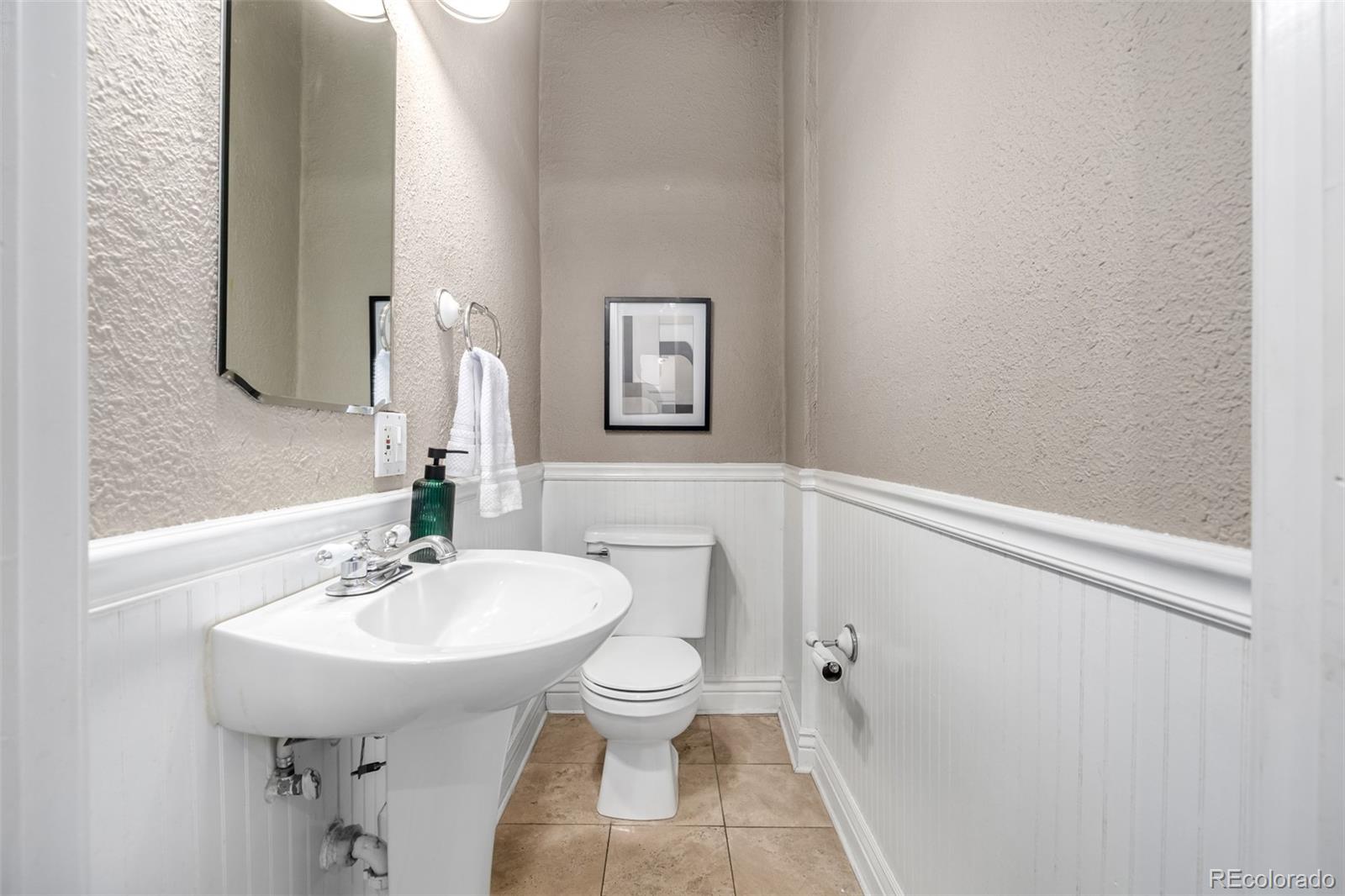 3065 N Gilpin Street