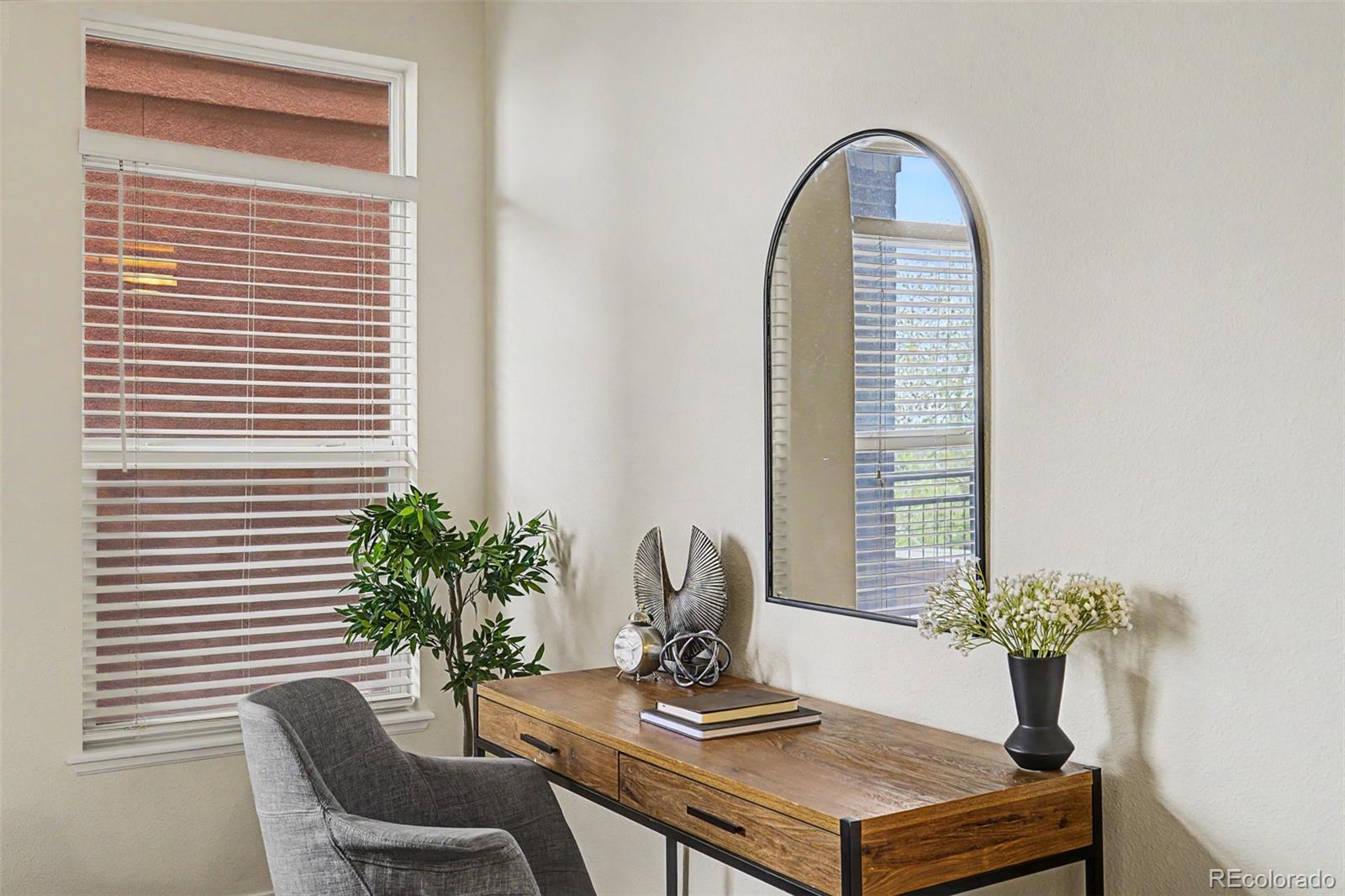 10184 Park Meadows Drive Unit: 1206