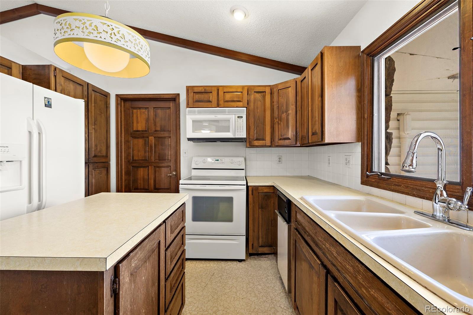 4421 Red Bird Court