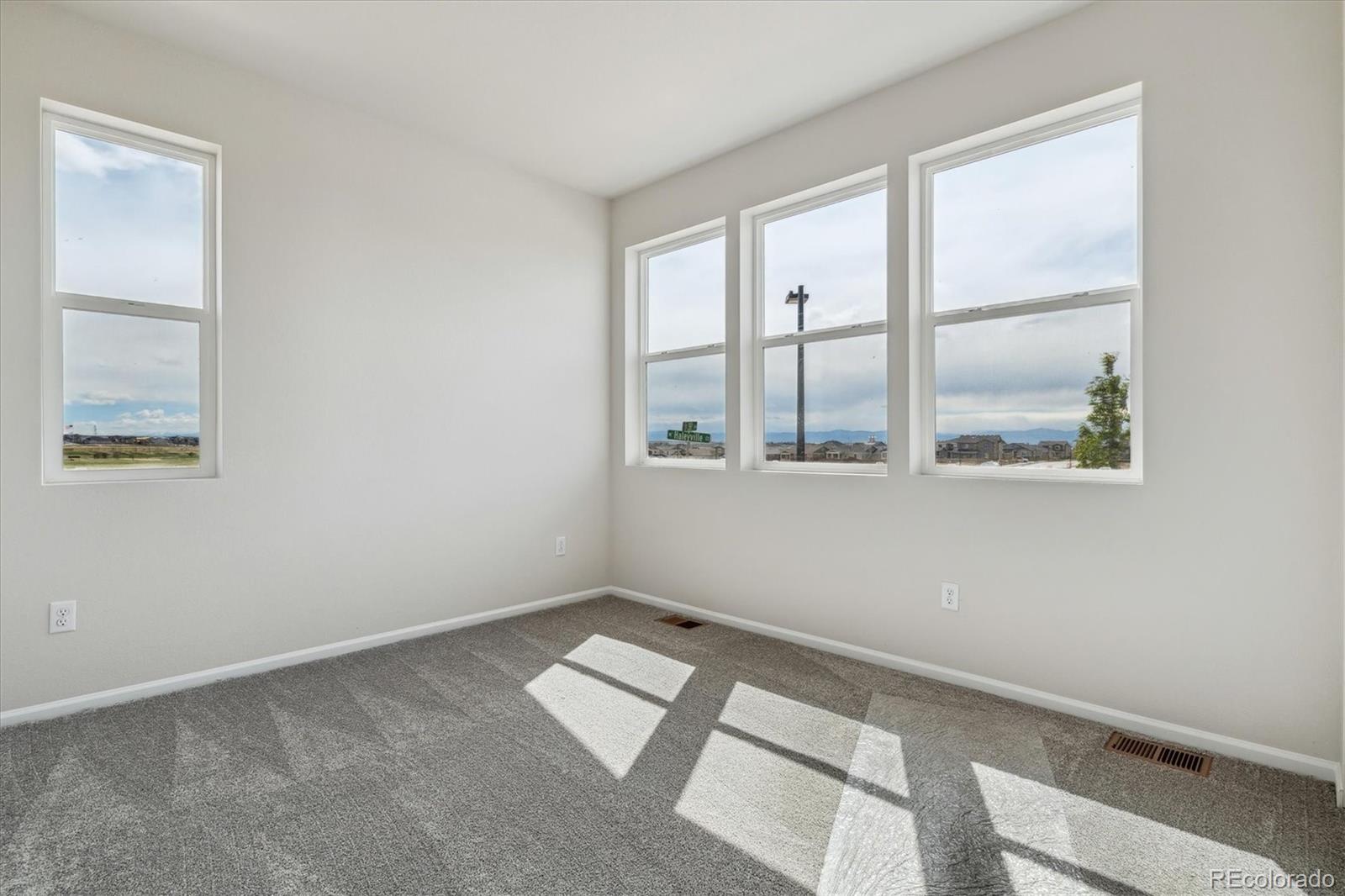 3964 N Haleyville Court