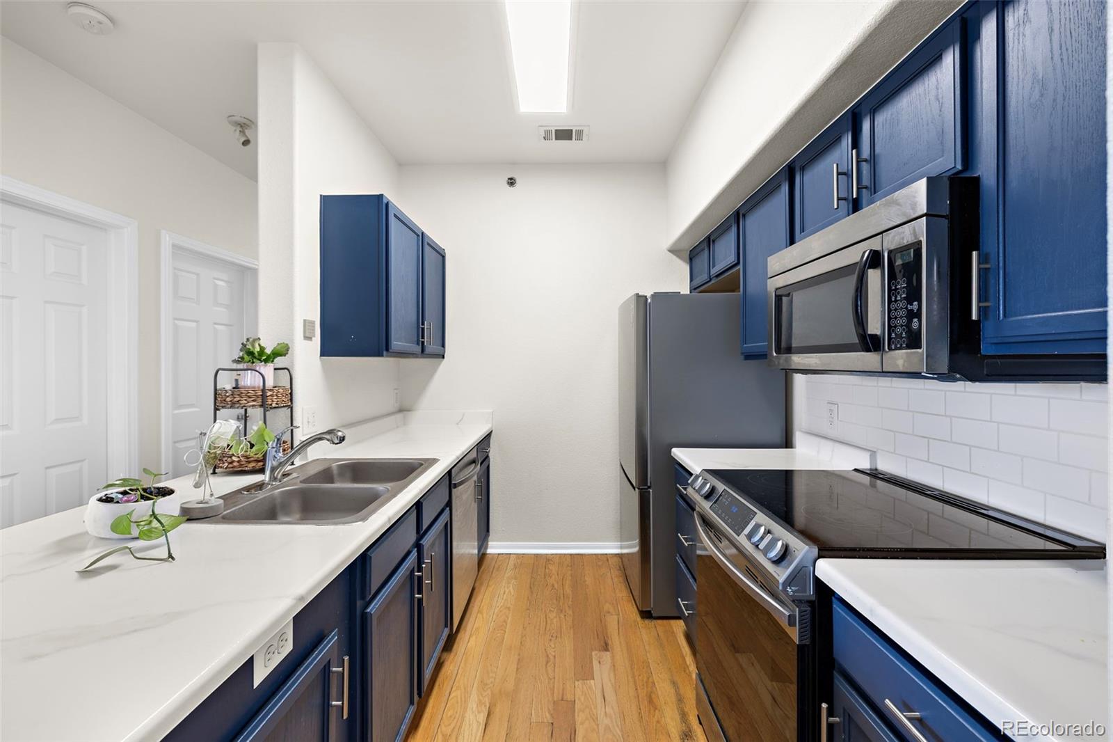 6013 Castlegate Drive Unit: D33