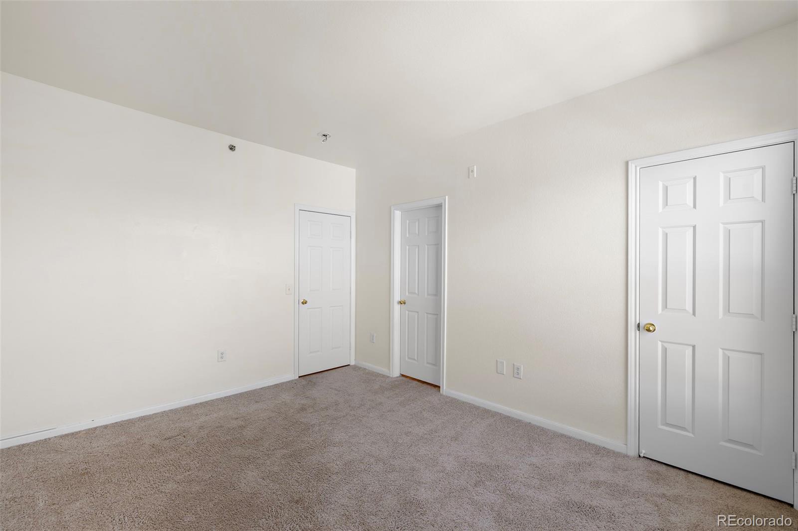 6013 Castlegate Drive Unit: D33