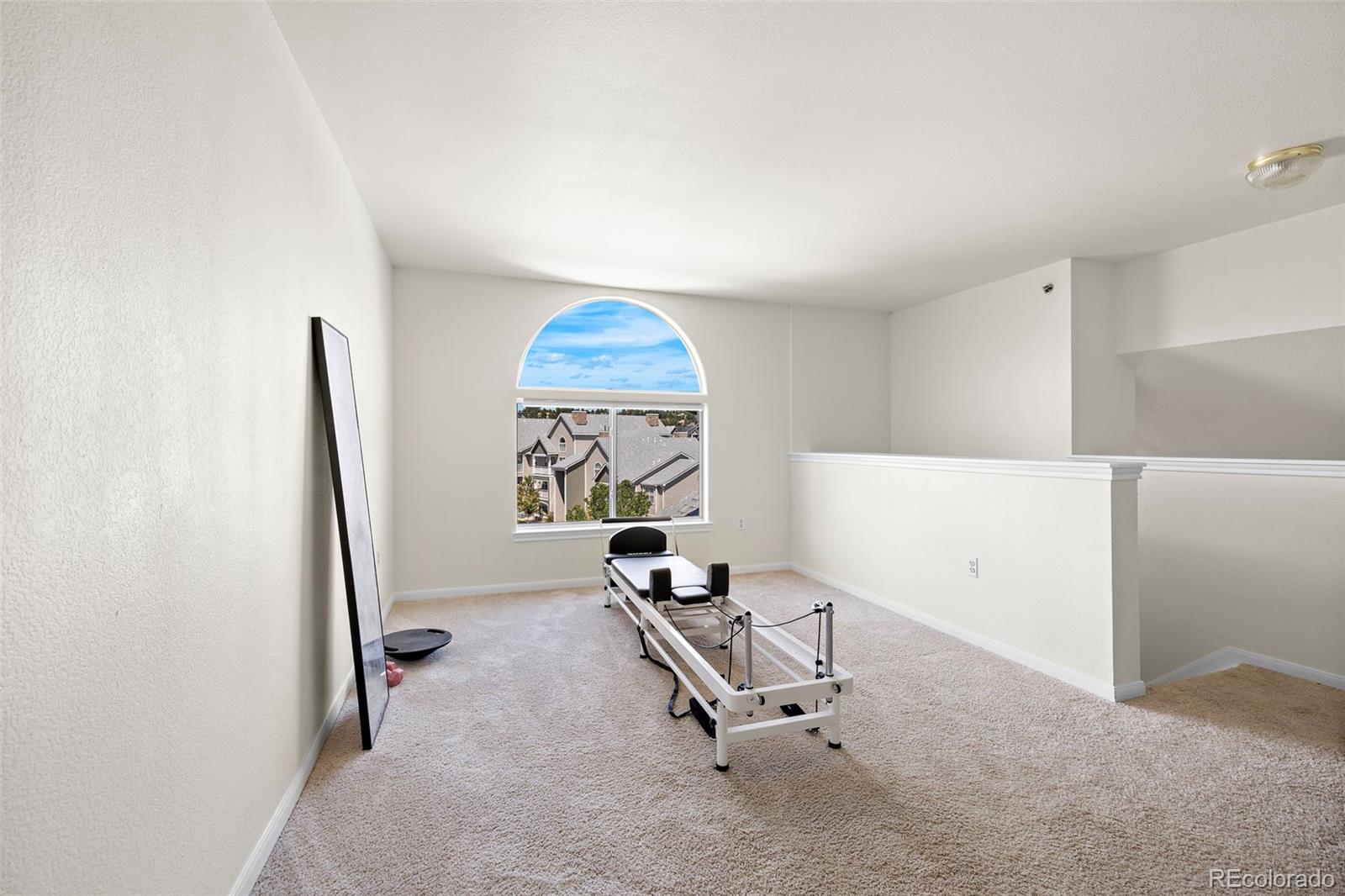 6013 Castlegate Drive Unit: D33