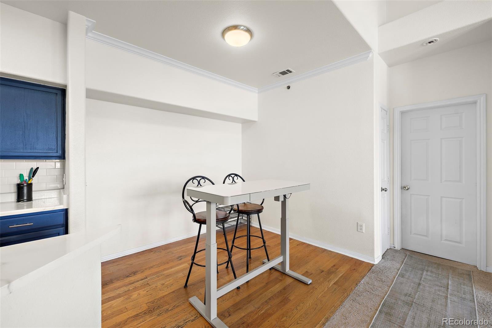 6013 Castlegate Drive Unit: D33
