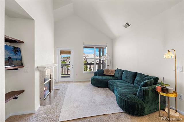 6013 Castlegate Drive Unit: D33