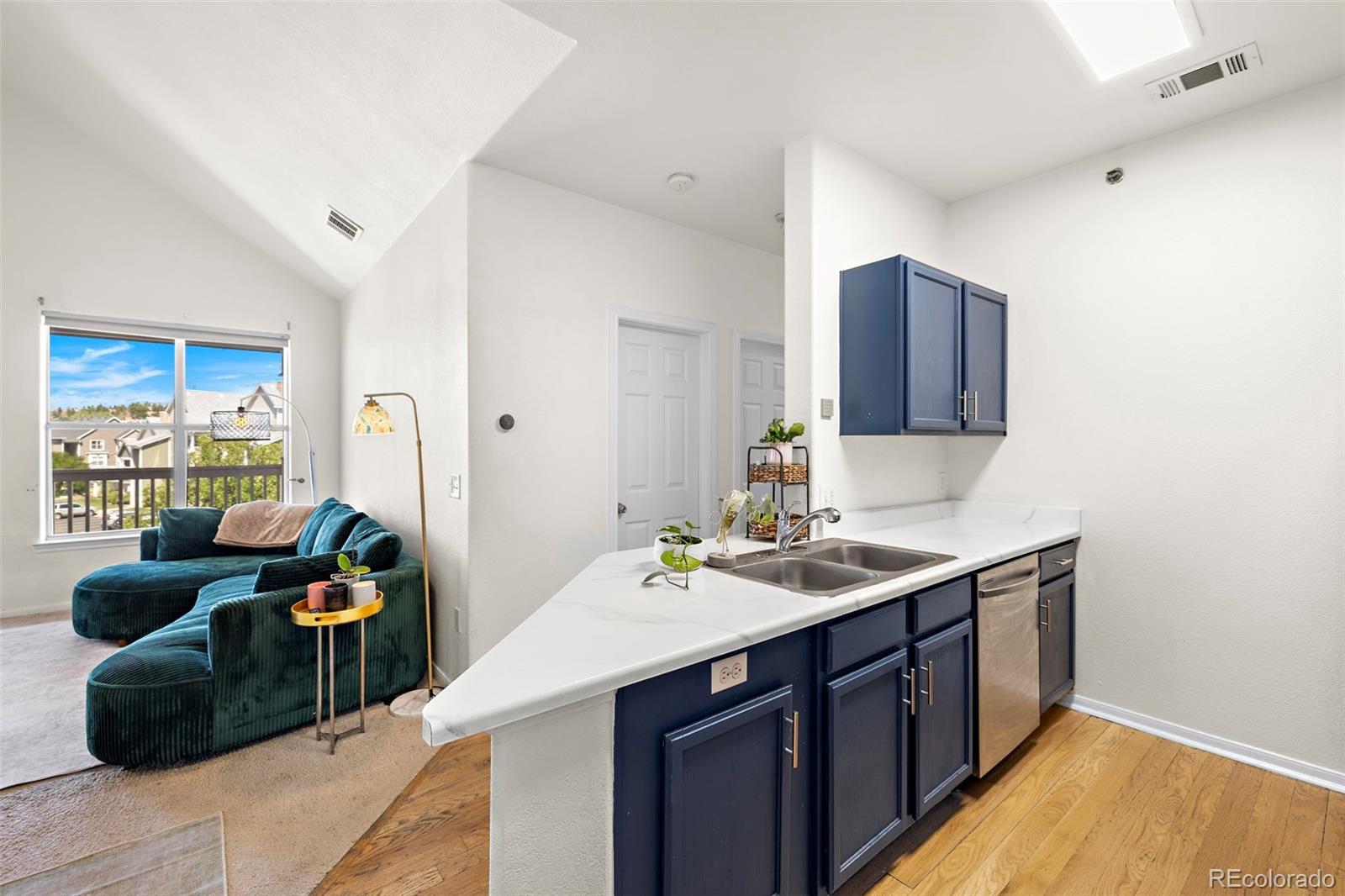 6013 Castlegate Drive Unit: D33