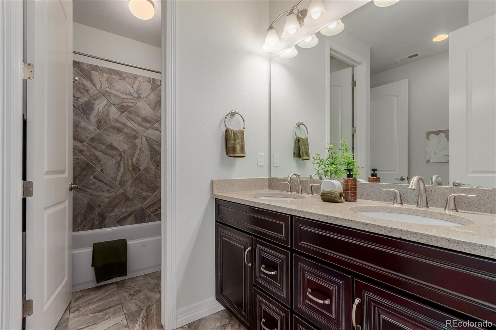 16950 W 95th Place
