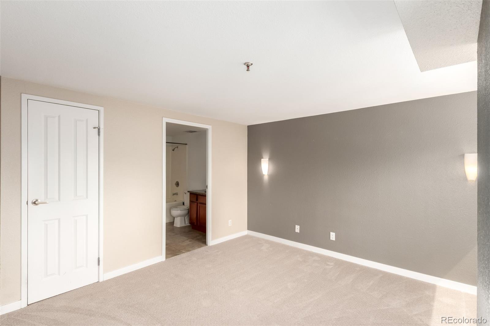 100 W Park Avenue Unit: 908