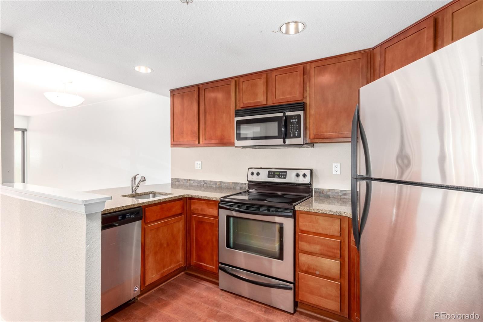 100 W Park Avenue Unit: 908
