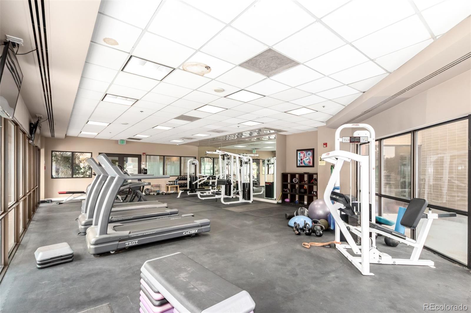 100 W Park Avenue Unit: 908