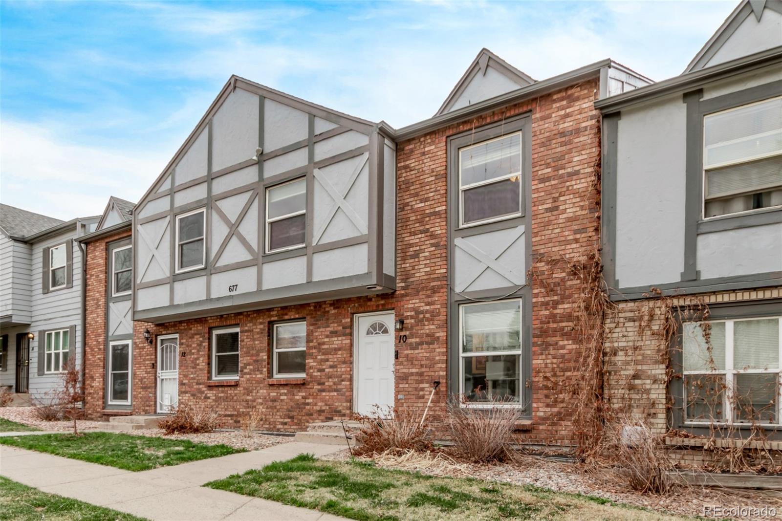 677 Vrain Street Unit: 10