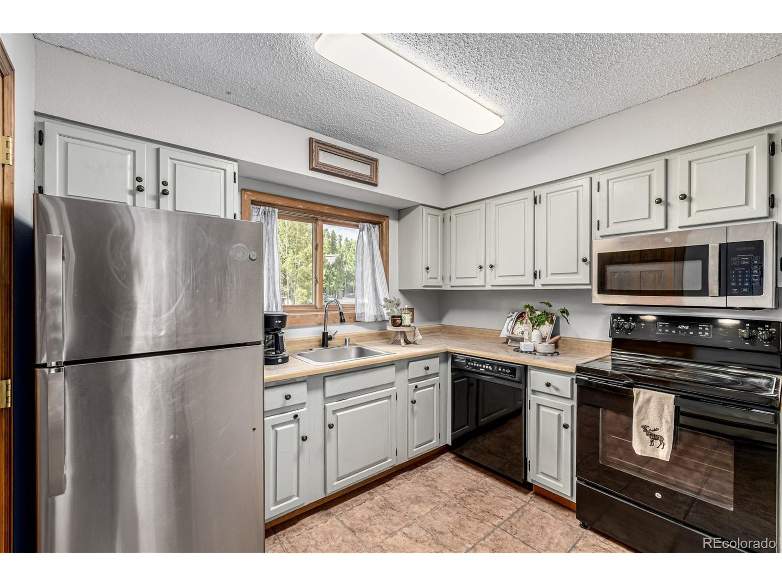505 Village Rd 45