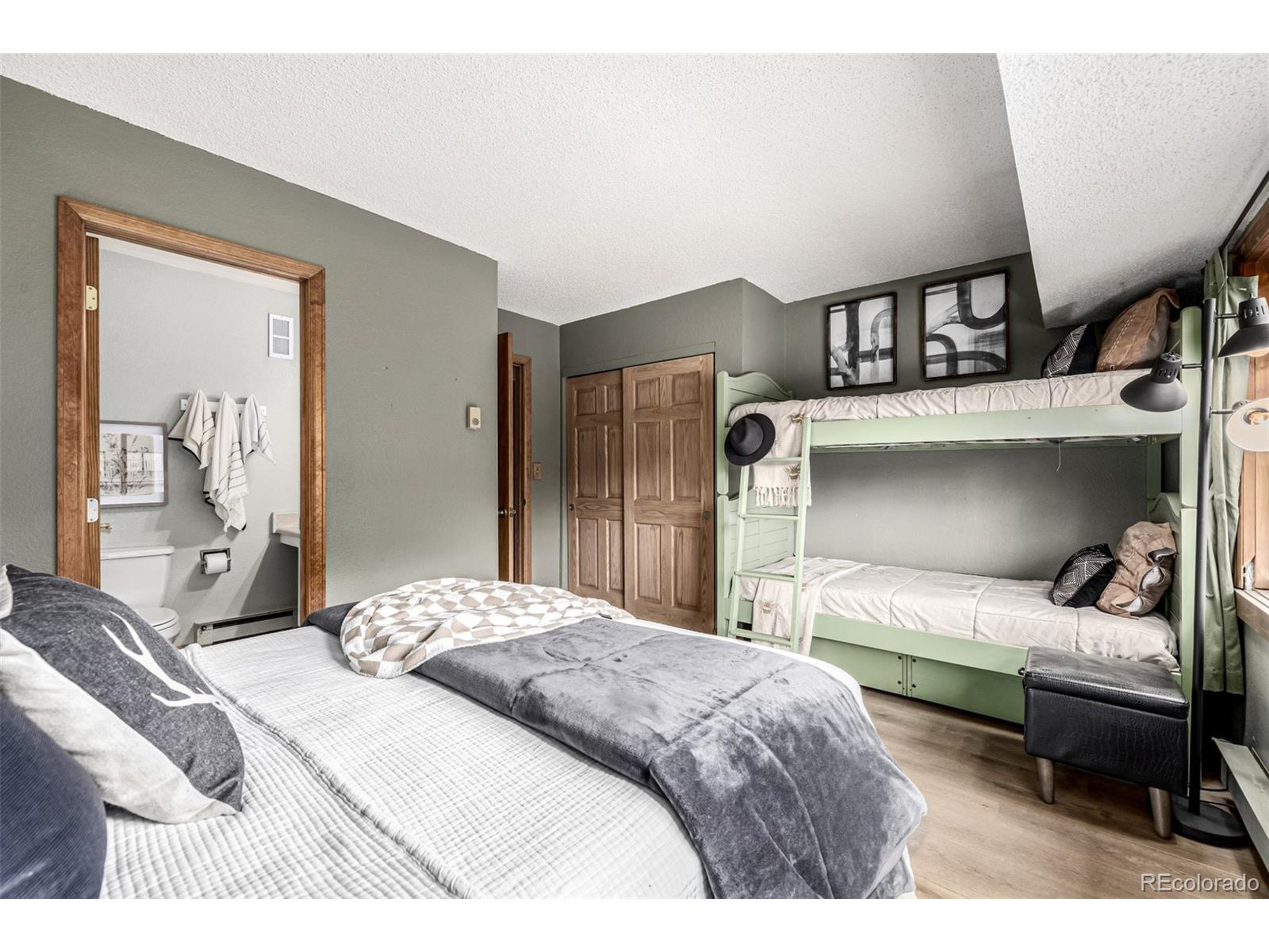 505 Village Rd 45