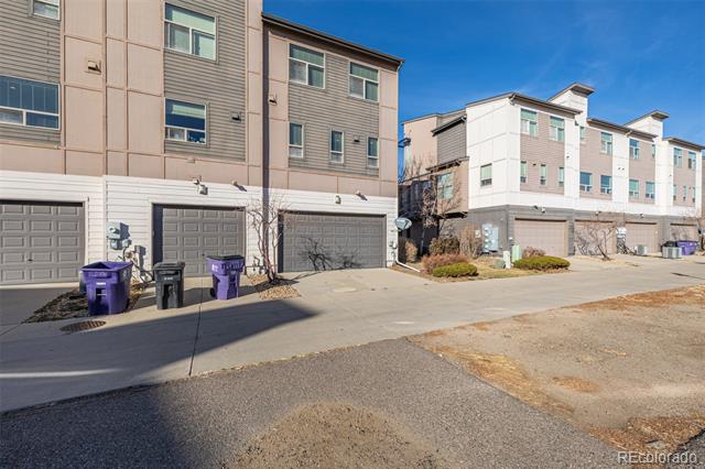 8228 E 24th Drive