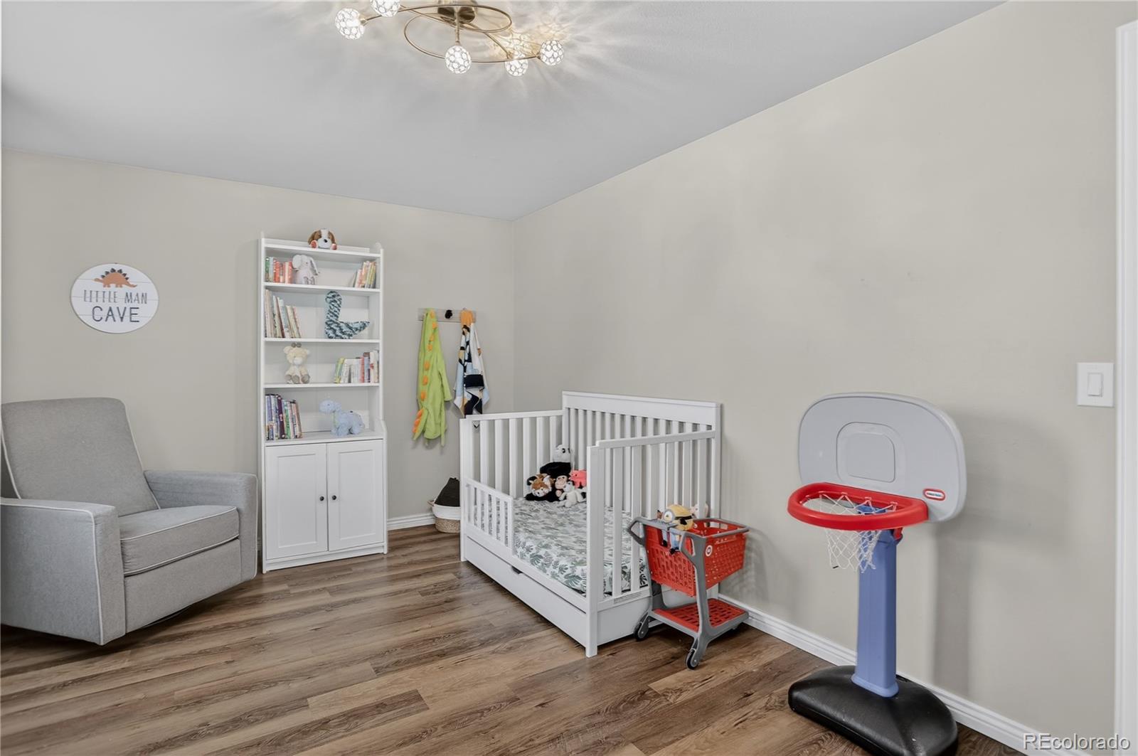 9430 W 104th Place