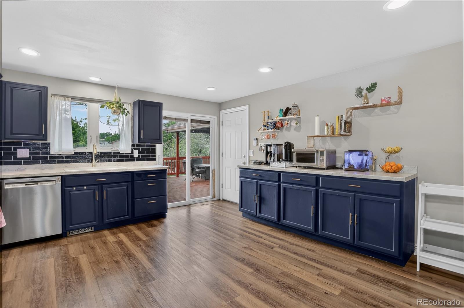 9430 W 104th Place
