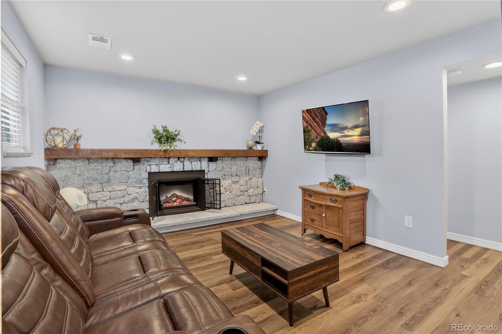 9430 W 104th Place