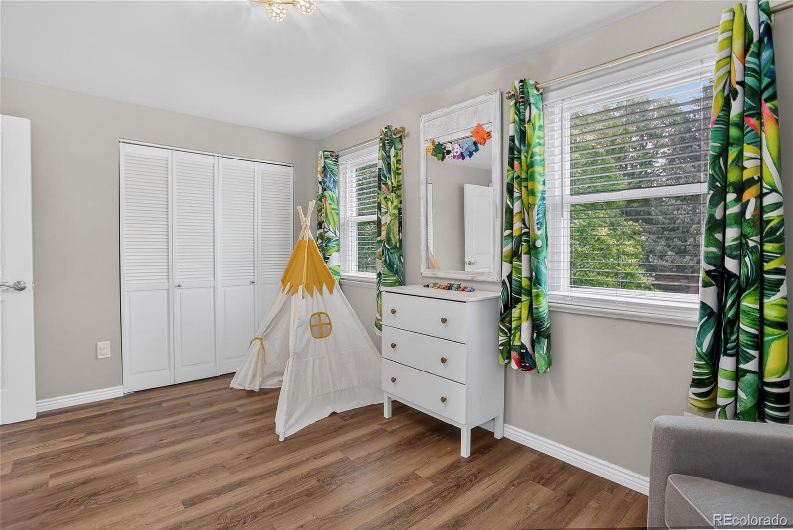 9430 W 104th Place