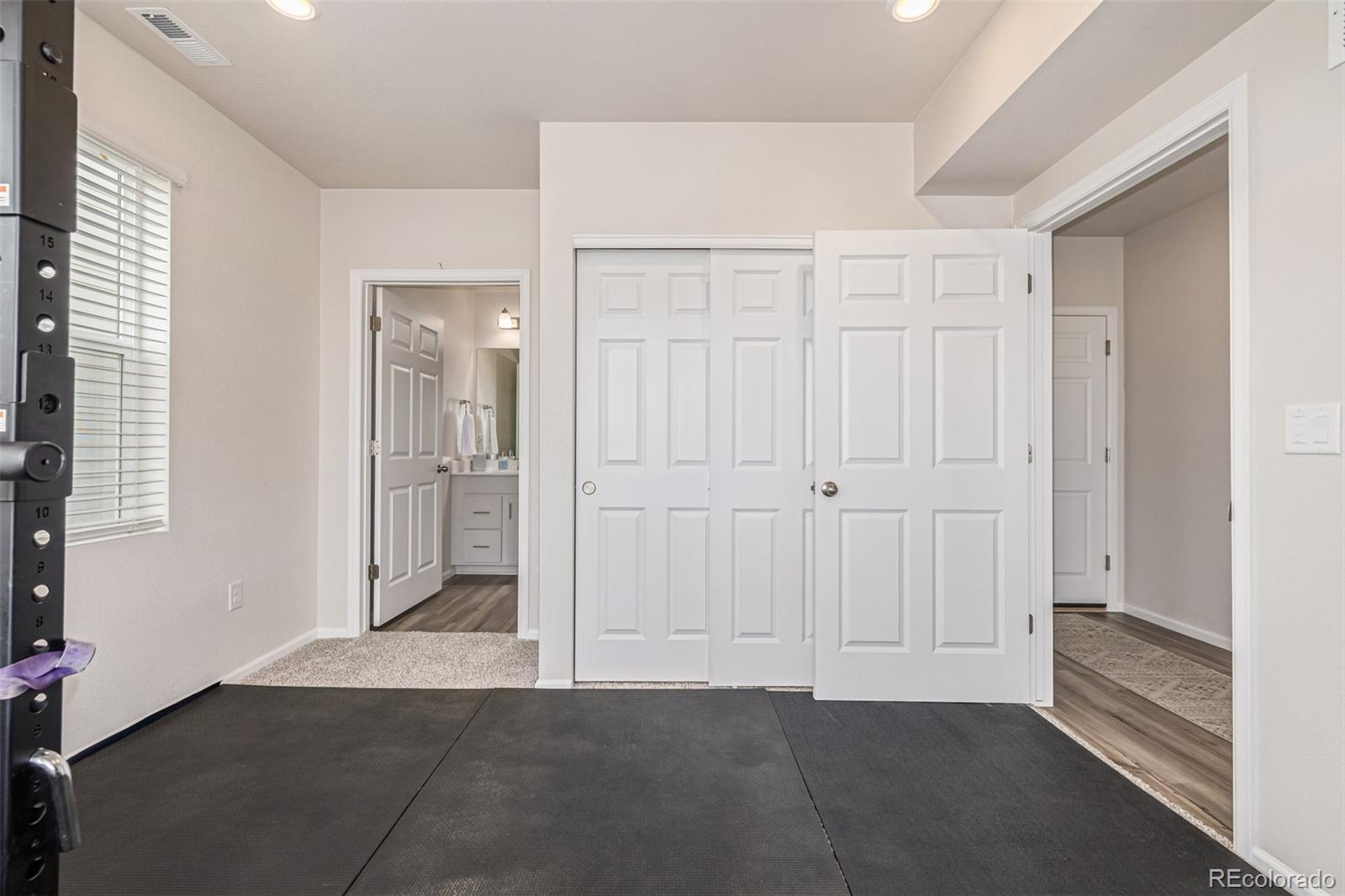 16586 Shoshone Place