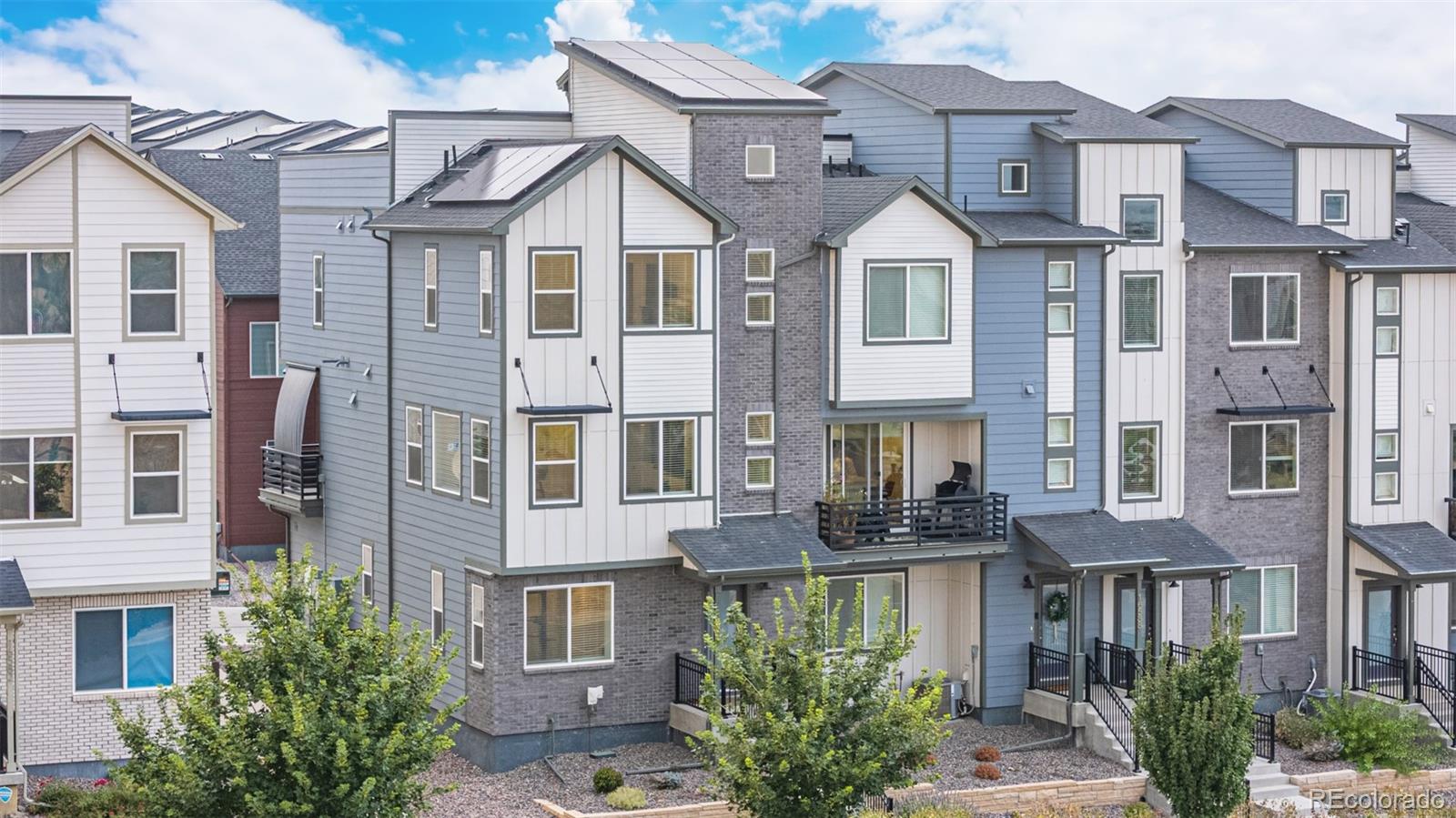 16586 Shoshone Place