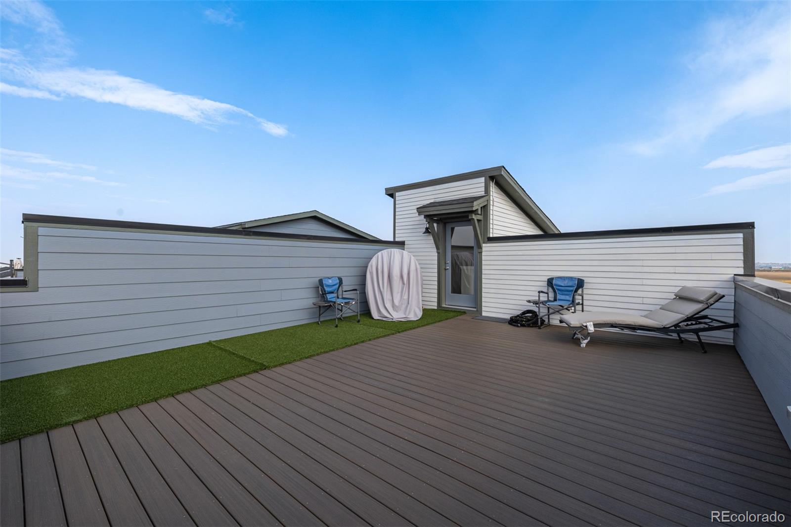 16586 Shoshone Place