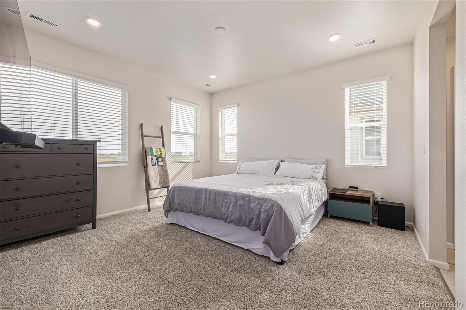 16586 Shoshone Place