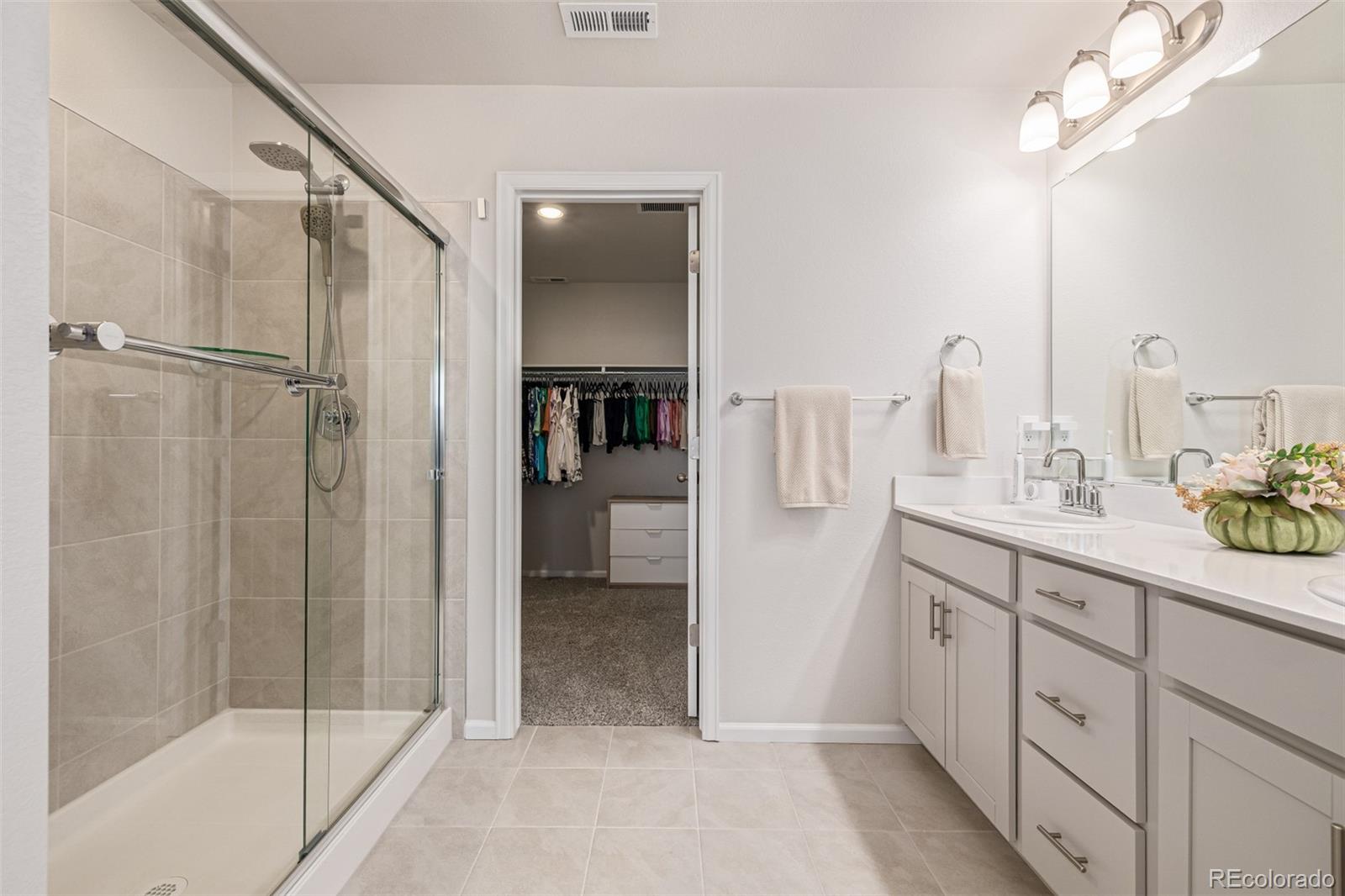 16586 Shoshone Place