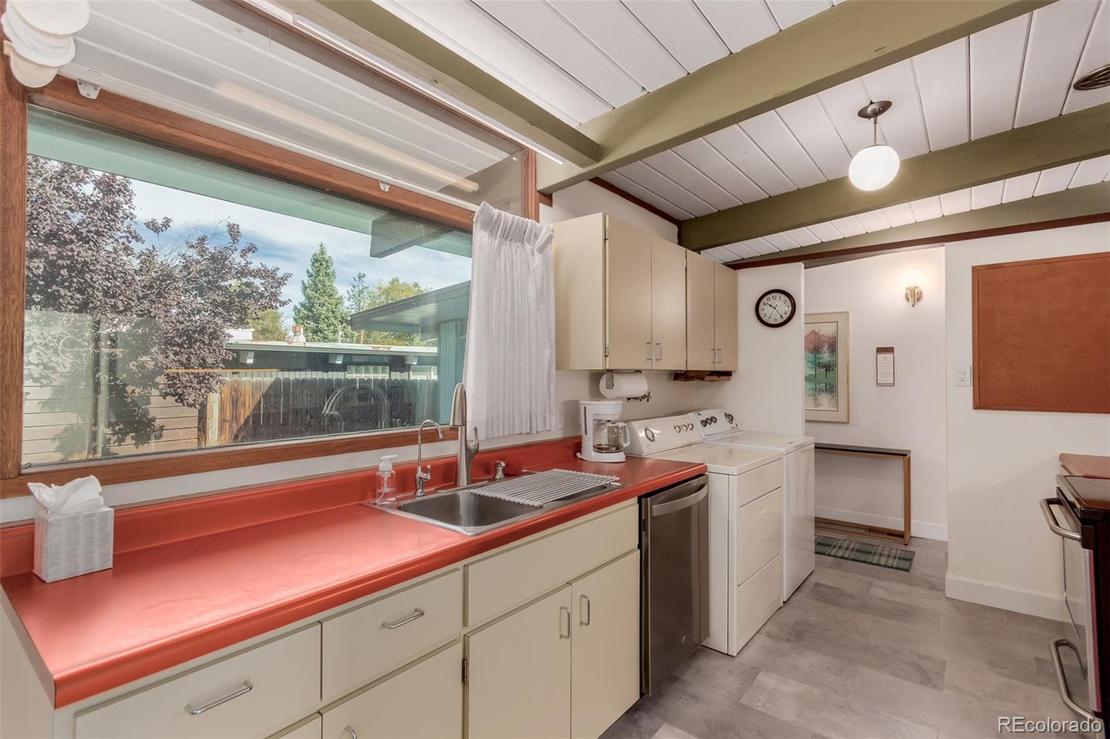 1310 S Dahlia Street