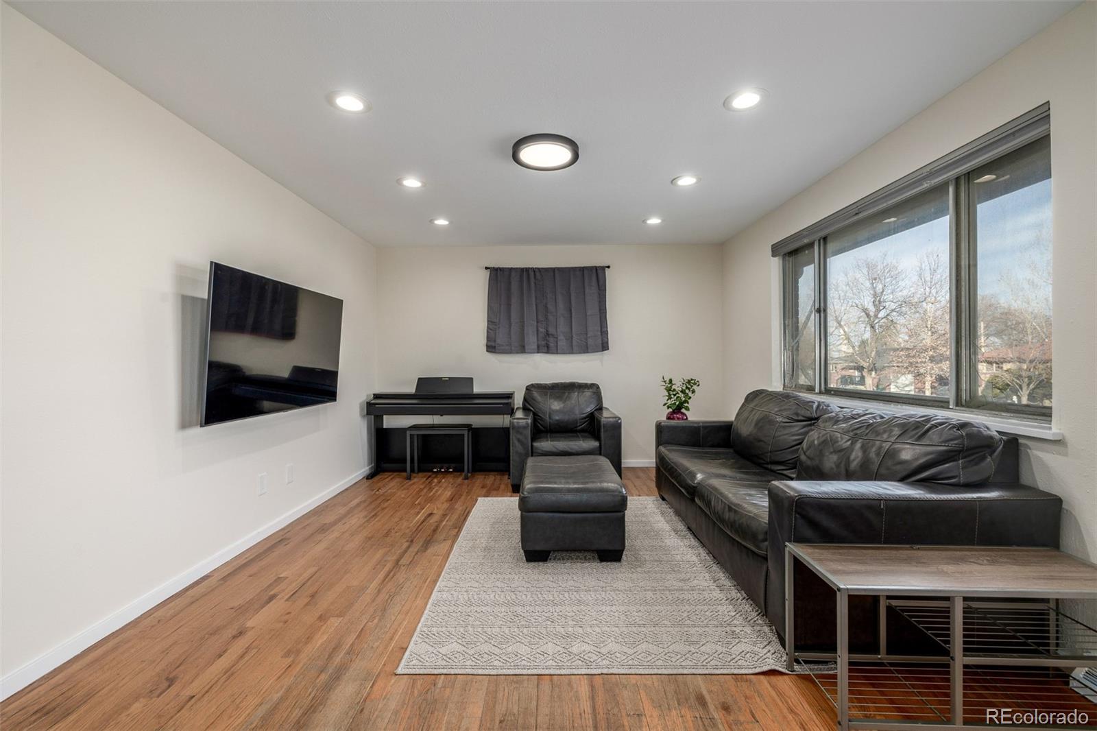 5413 Shoshone Street