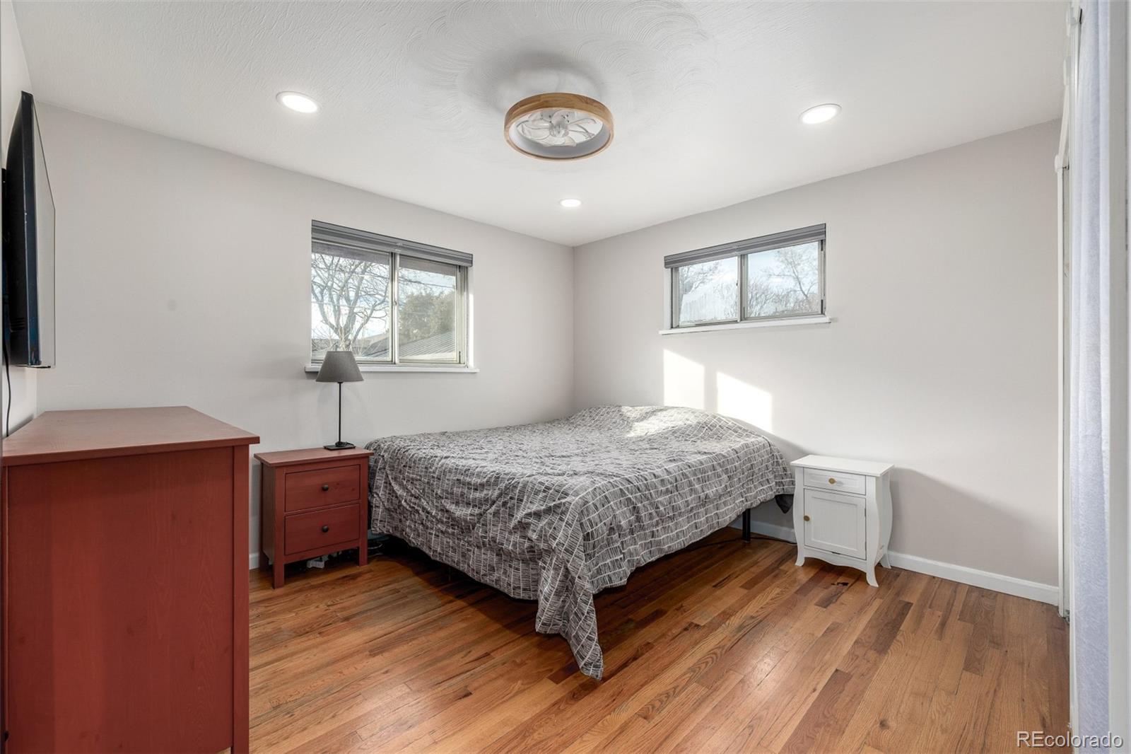 5413 Shoshone Street