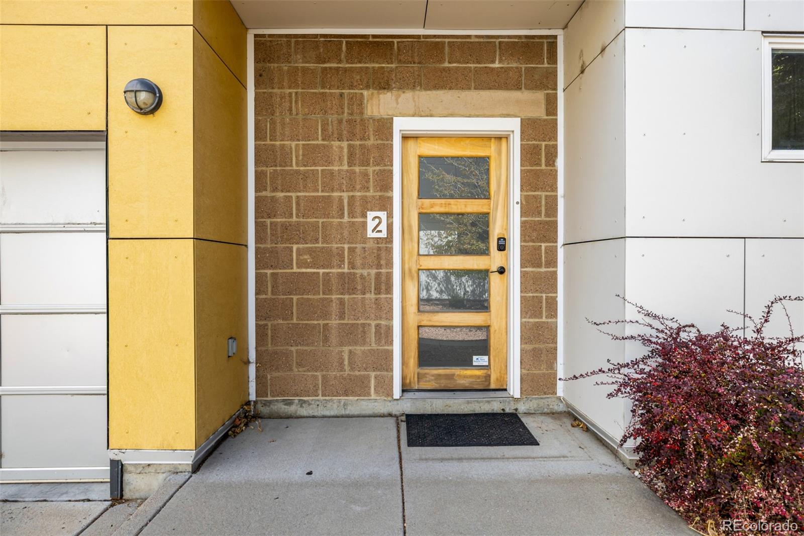 3095 Blake Street Unit: 2