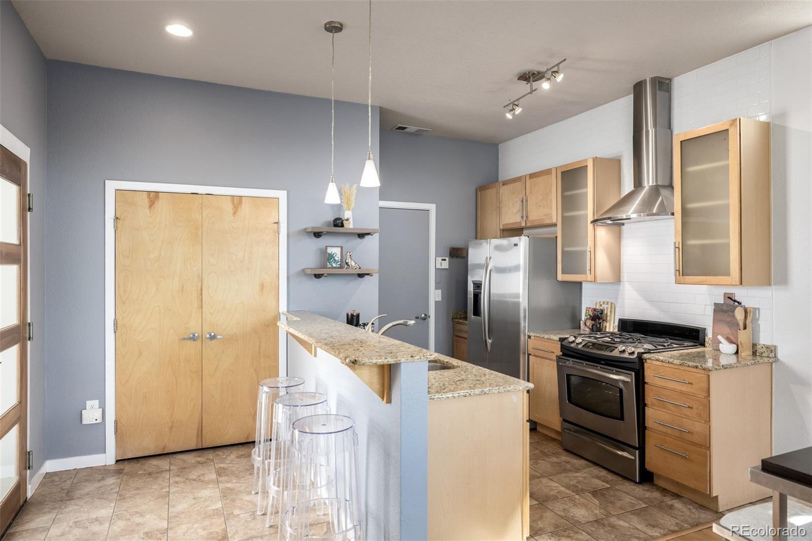 3095 Blake Street Unit: 2