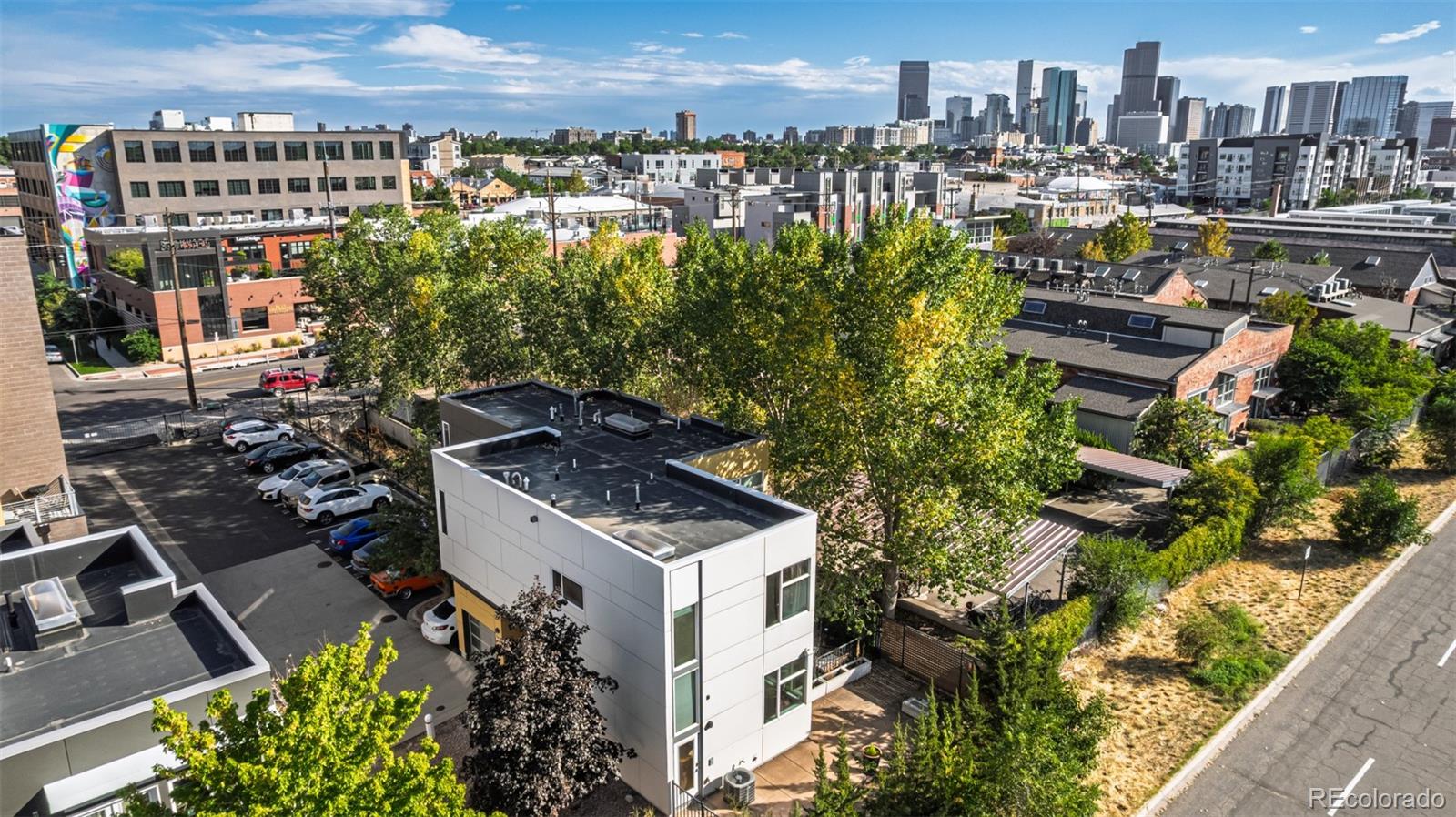 3095 Blake Street Unit: 2