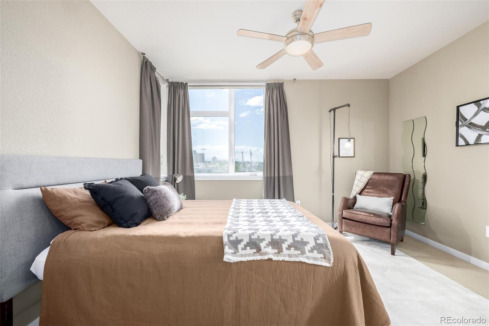3095 Blake Street Unit: 2