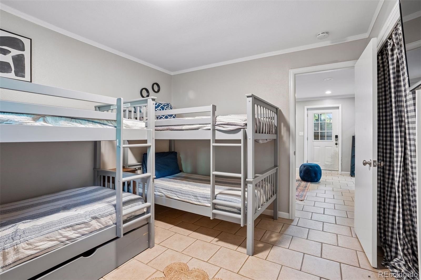 5064 Black Gore Drive Unit: B
