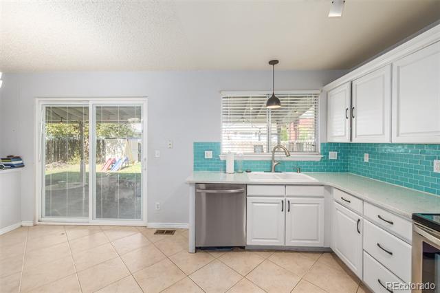 20189 E Berry Lane