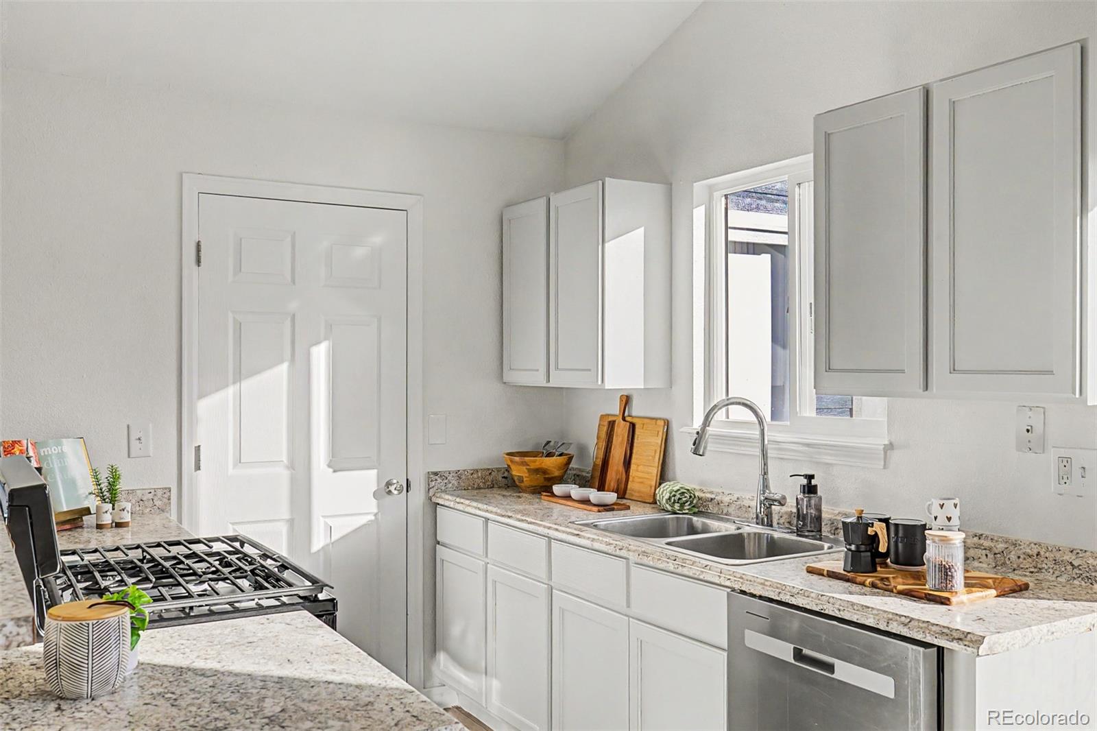 17391 E Layton Drive