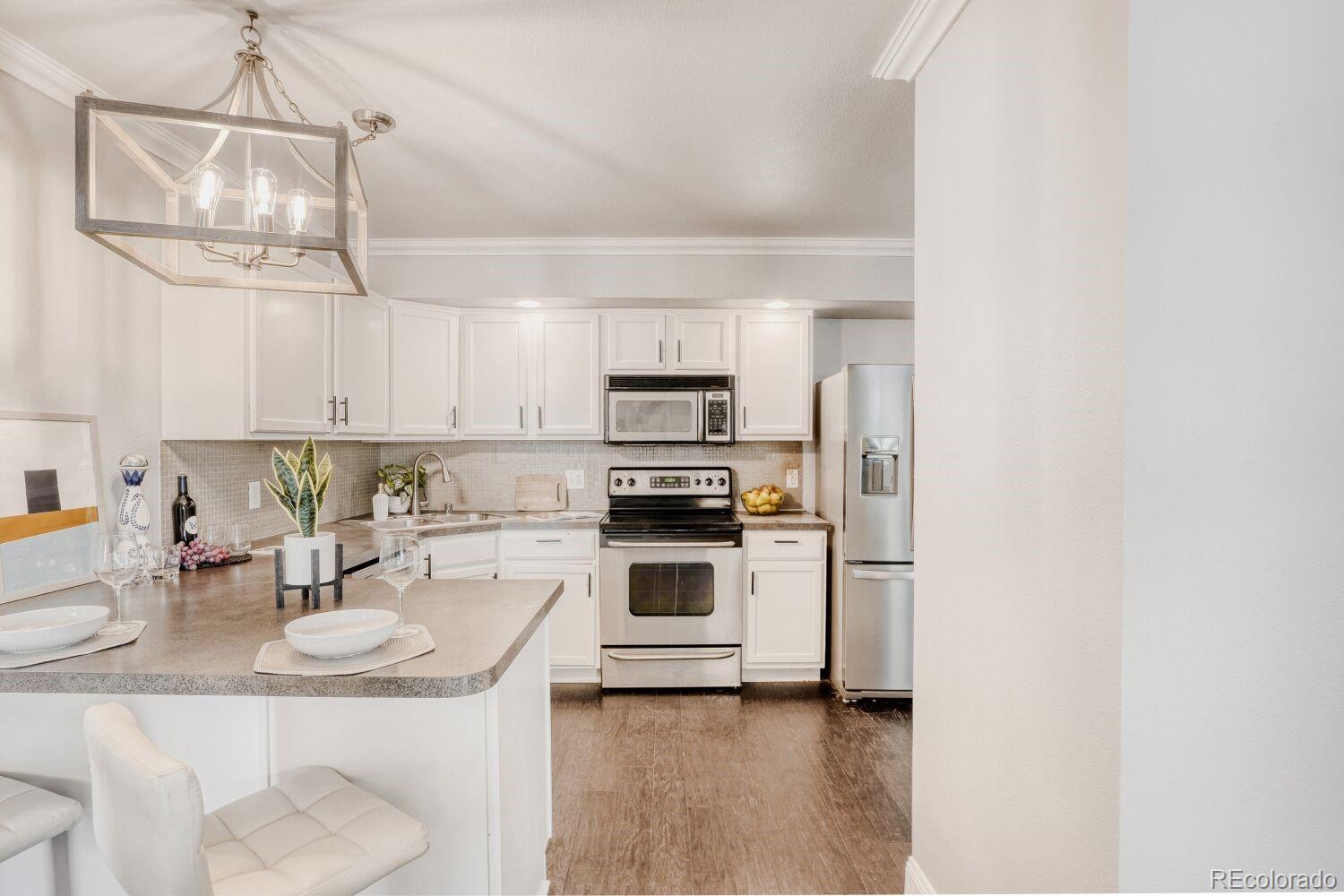 601 W 11th Avenue Unit: 717