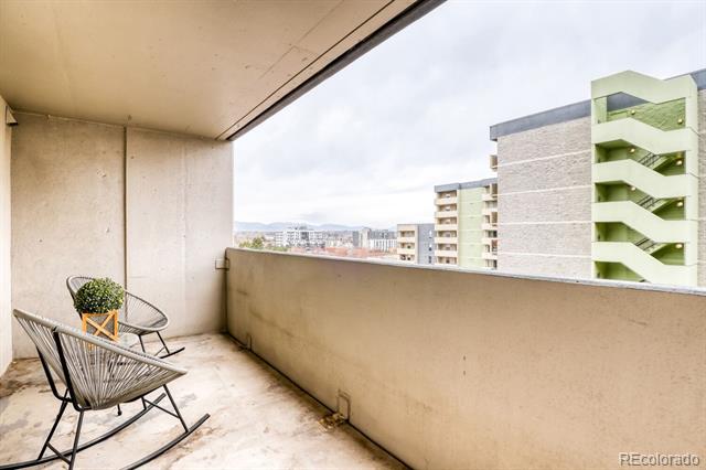 601 W 11th Avenue Unit: 717