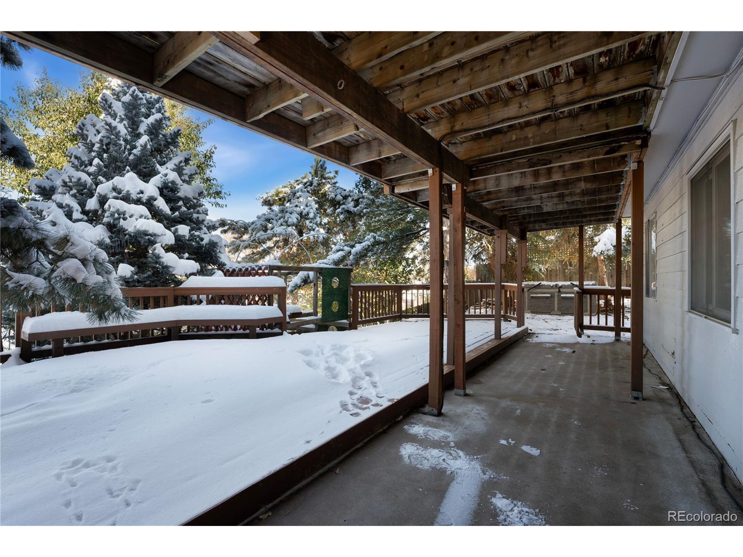 15975 W Ellsworth Pl