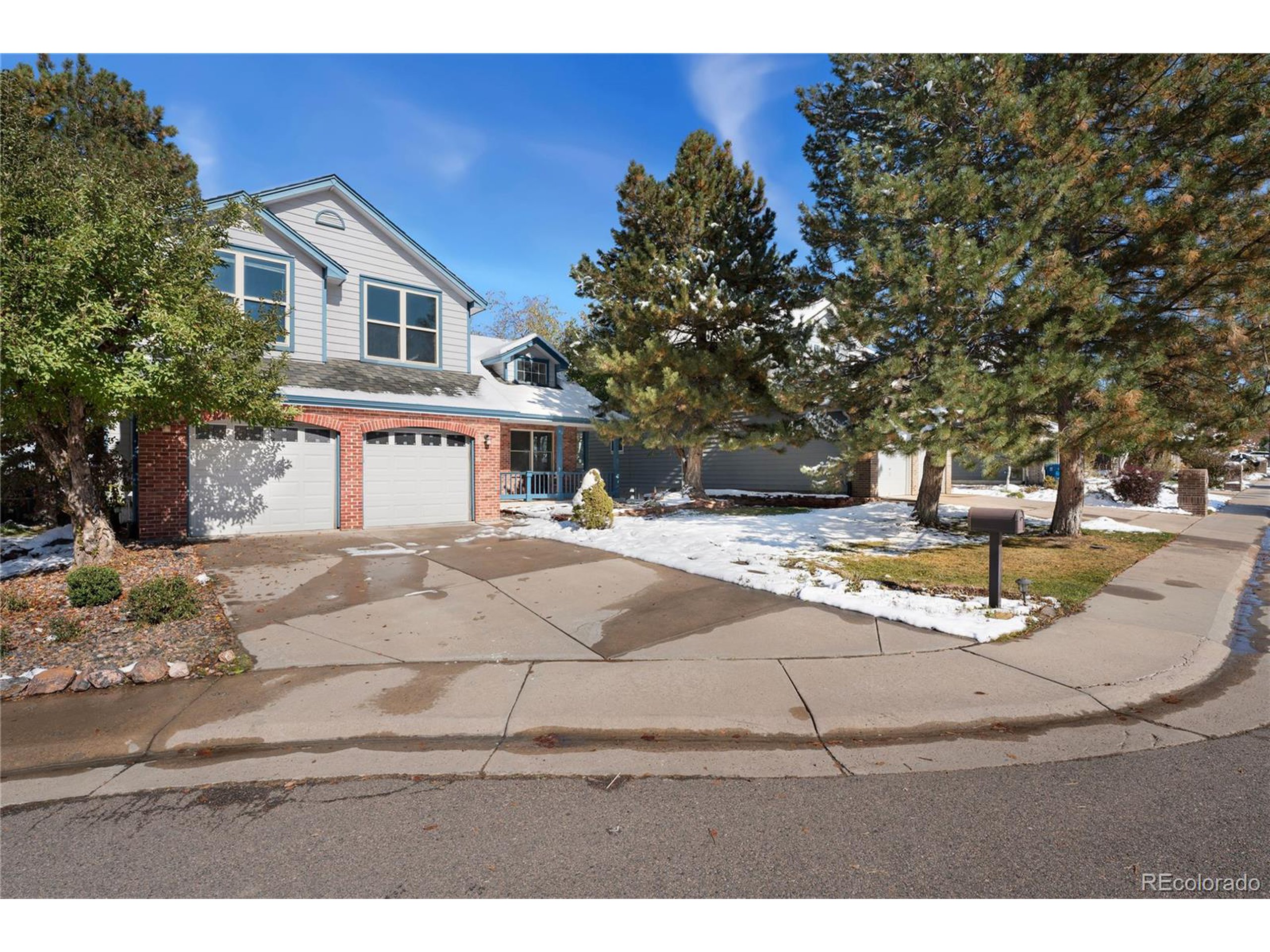 15975 W Ellsworth Pl