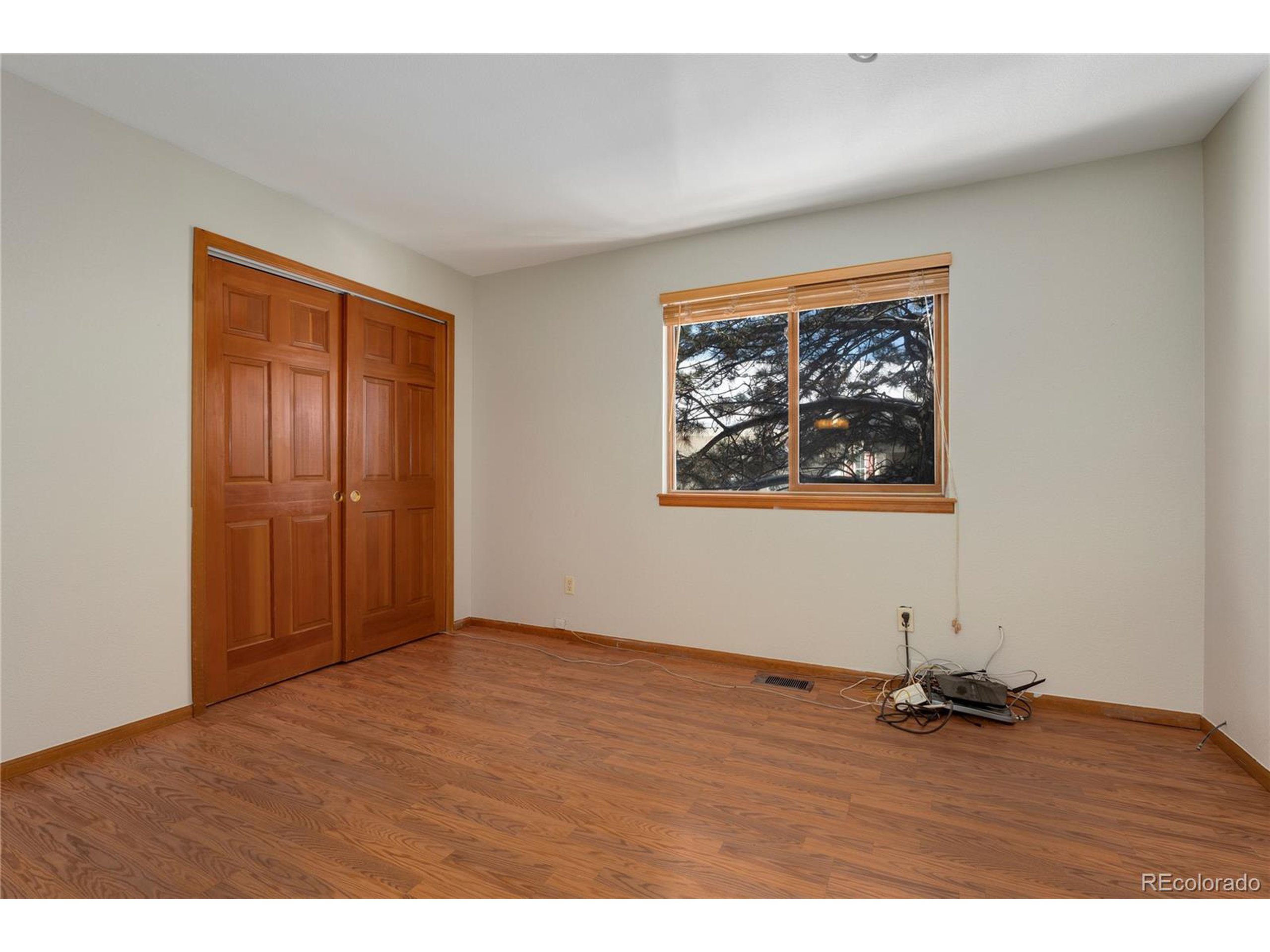 15975 W Ellsworth Pl