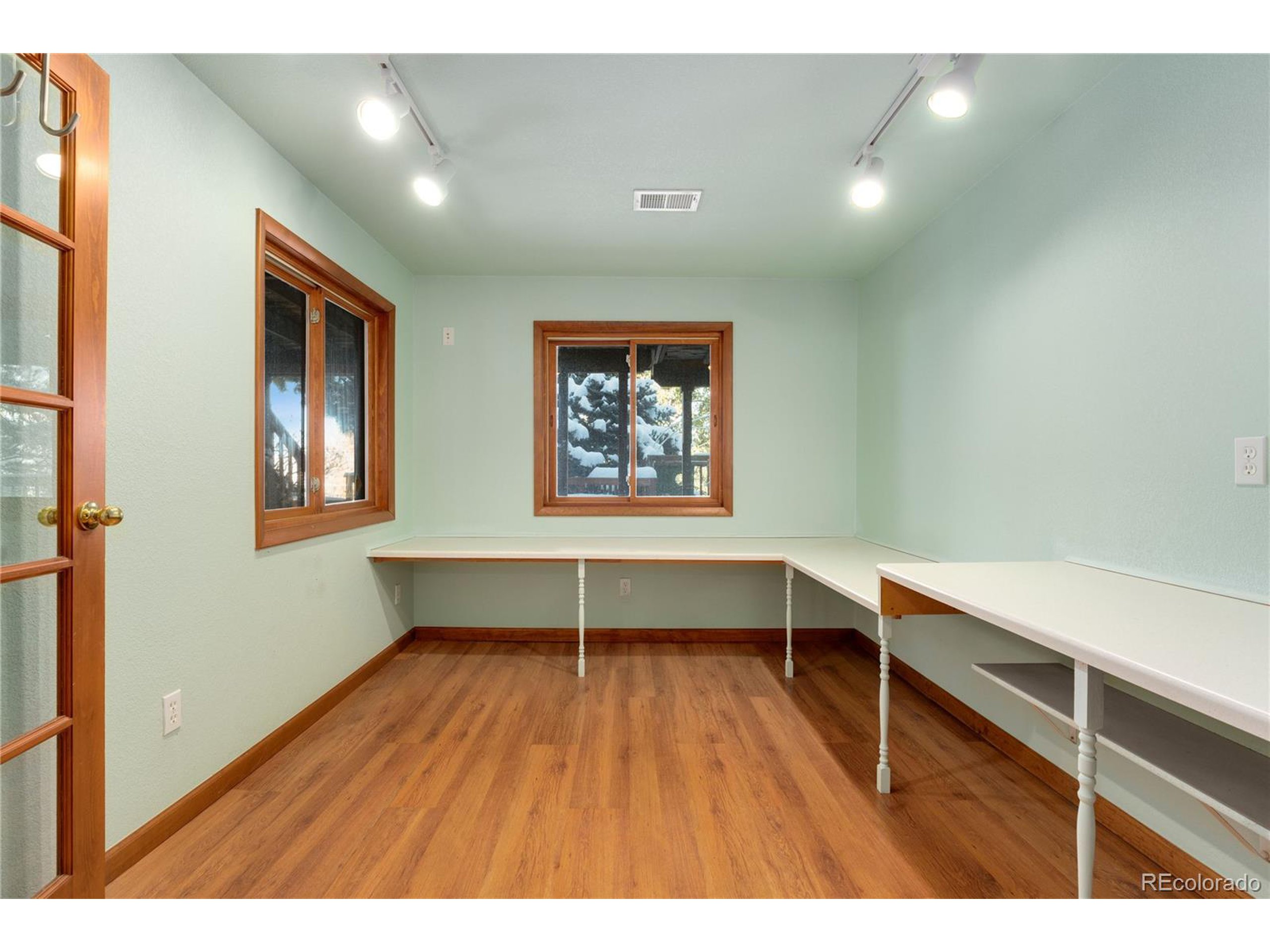 15975 W Ellsworth Pl