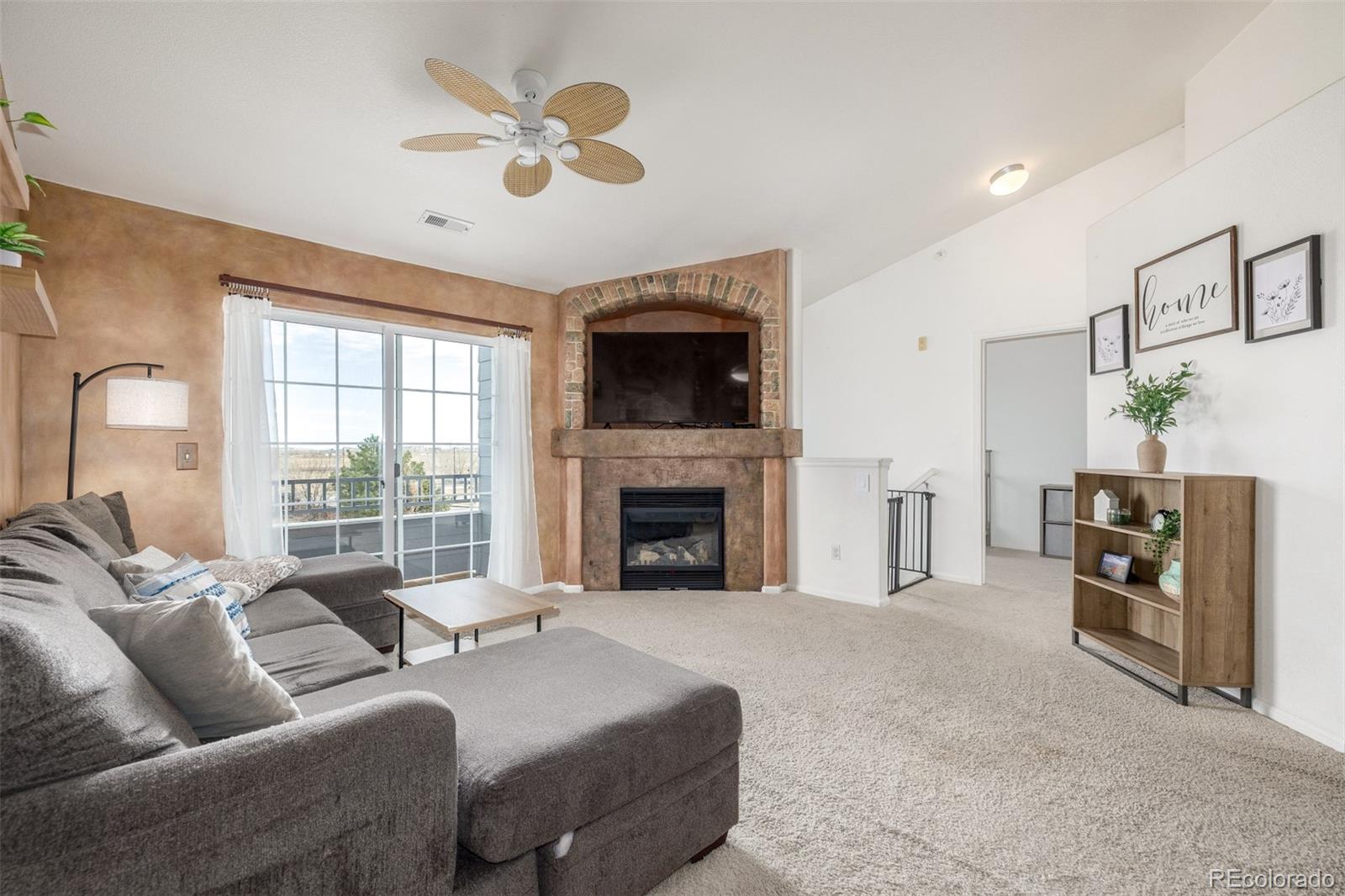 5255 Memphis Street Unit: 823
