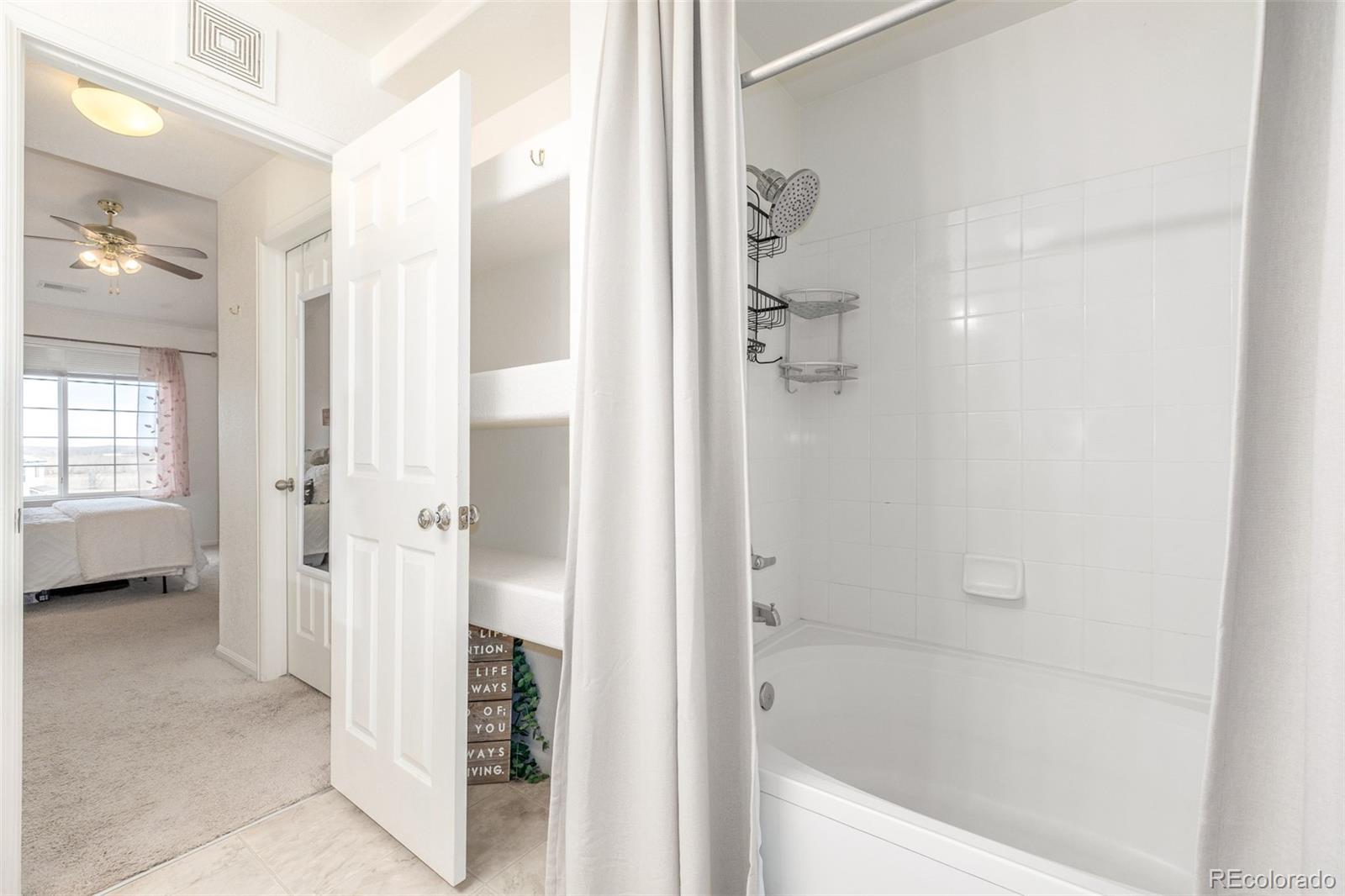 5255 Memphis Street Unit: 823
