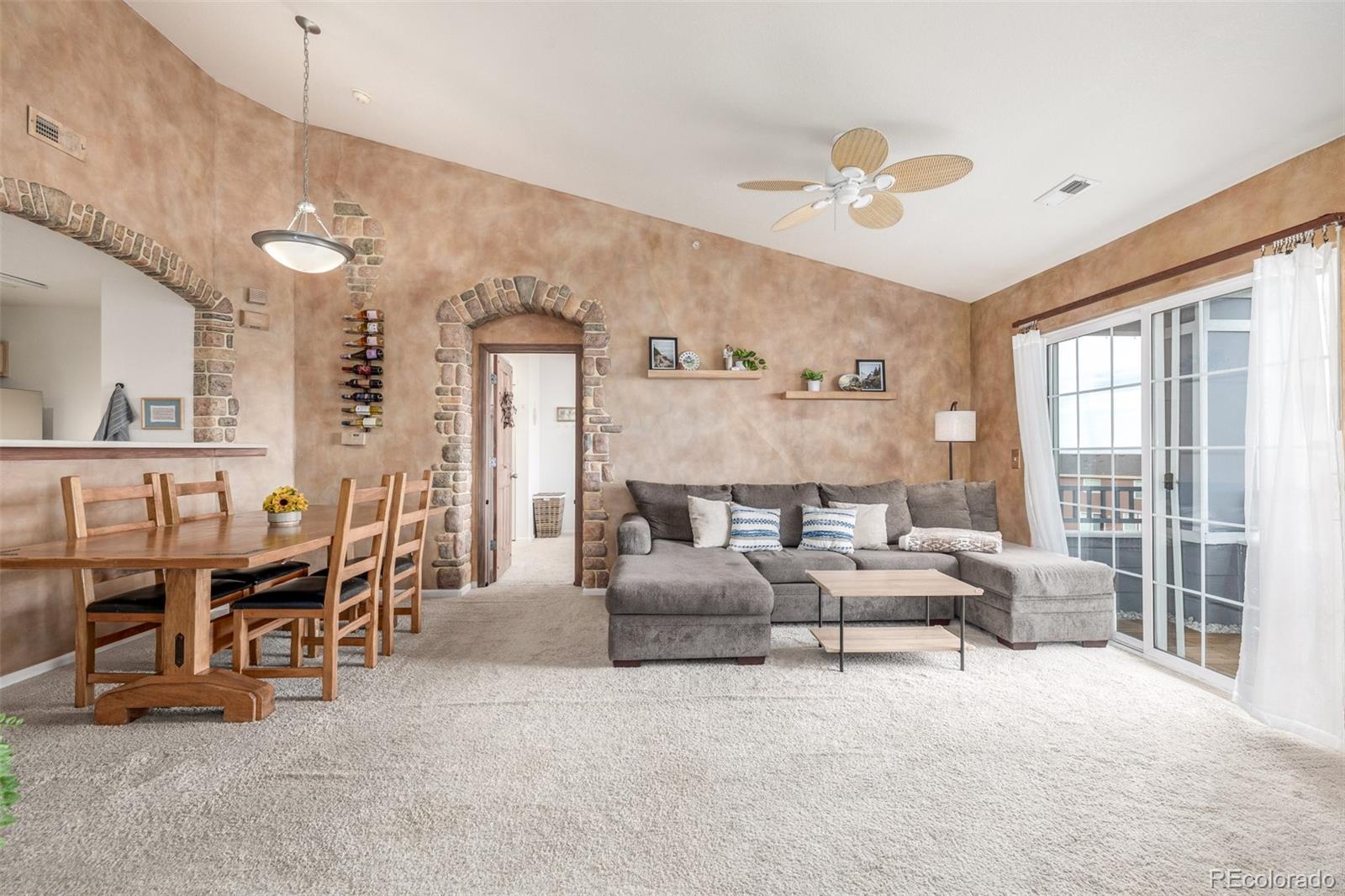 5255 Memphis Street Unit: 823
