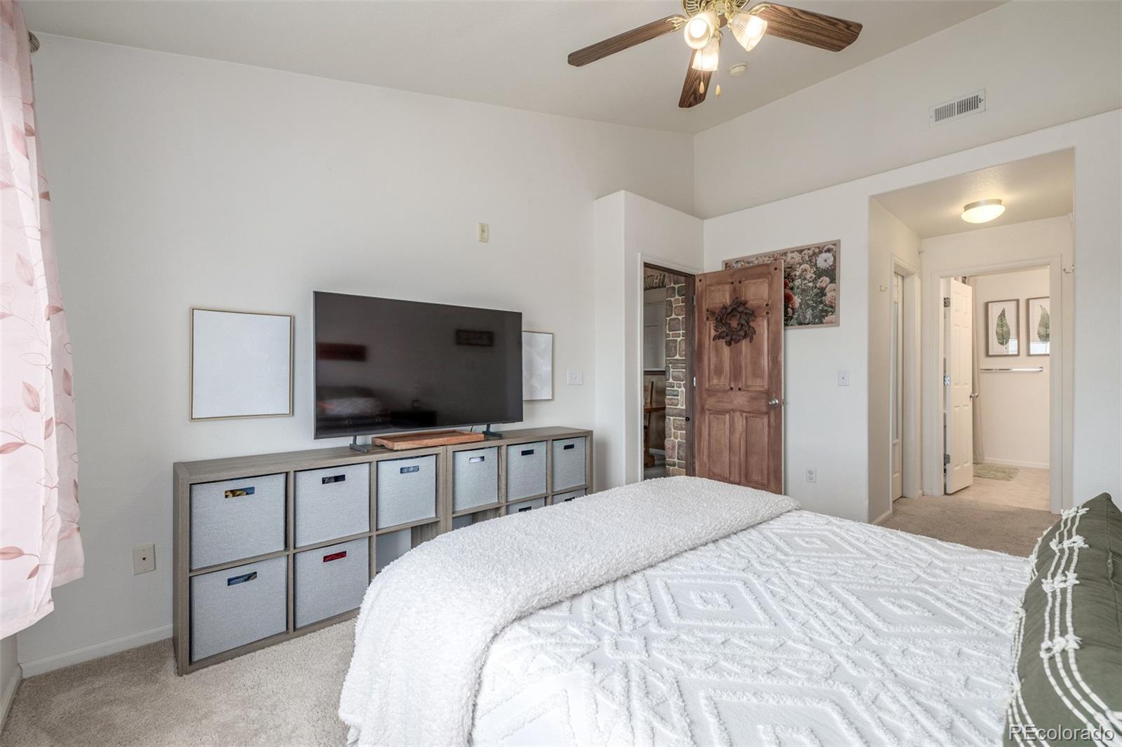 5255 Memphis Street Unit: 823