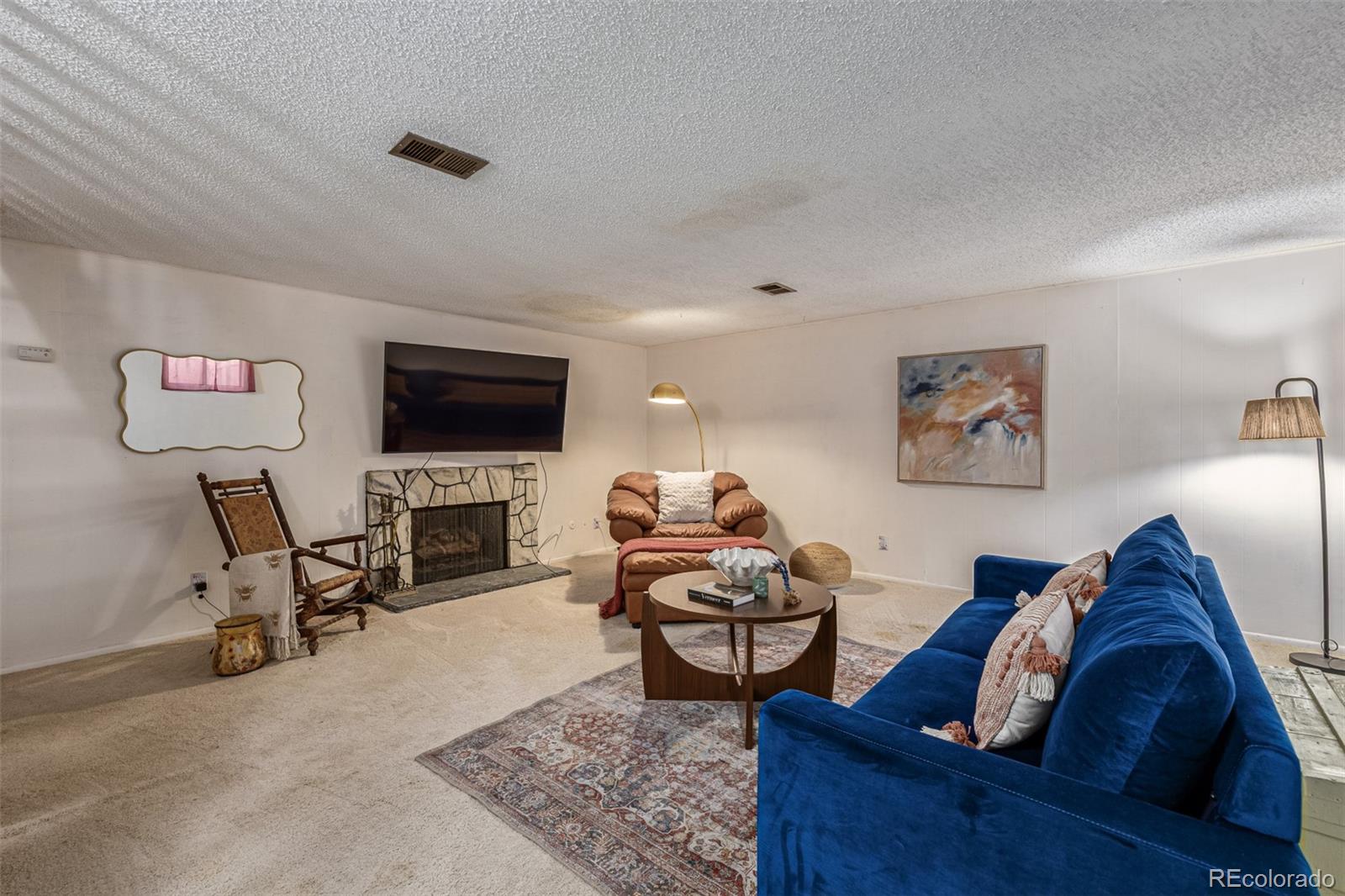 4233 E Maplewood Way