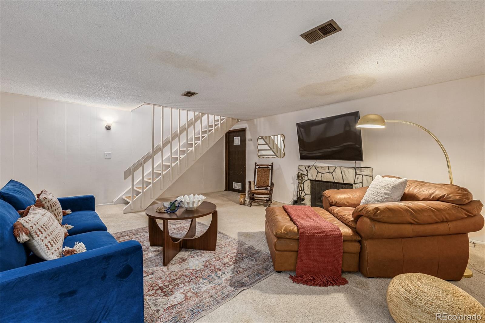 4233 E Maplewood Way